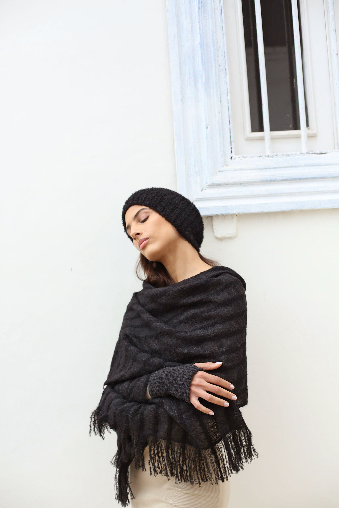 ベビーアルパカ マフラー&ストール ブラック・ホワイト・キャメル(3色)